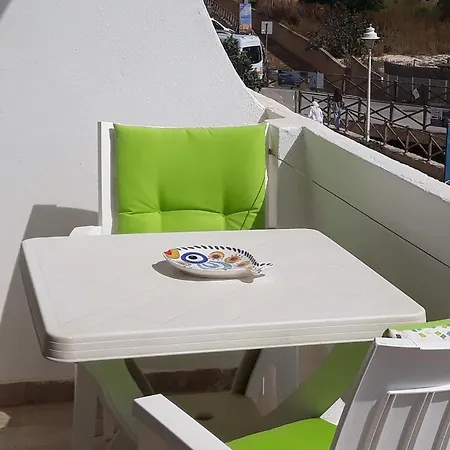 Апартаменты Salema Beach Apartment
